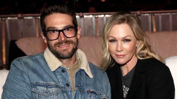 Unveiling the Private Life of Jennie Garth's Spouse: Exclusive Insights